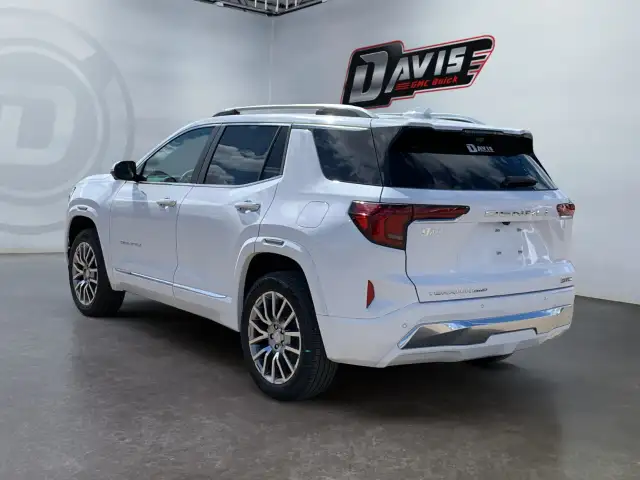 2026 GMC Terrain - Photo 8