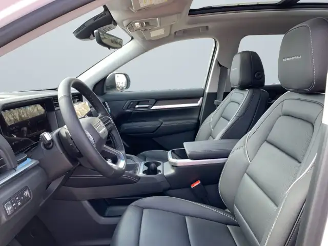 2026 GMC Terrain - Photo 12