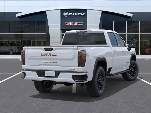 2026 GMC Sierra 3500HD - Photo 4