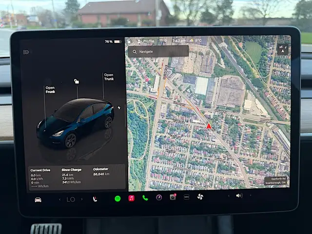 2023 Tesla Model Y Performance AWD - Photo 9