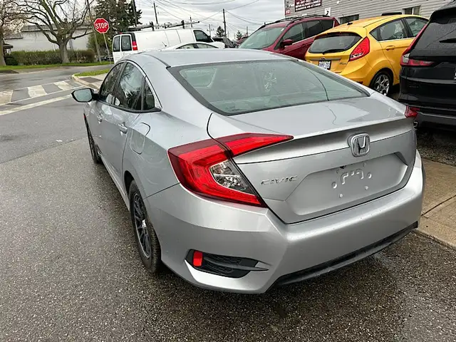 2016 Honda Civic 4dr CVT LX - Photo 4