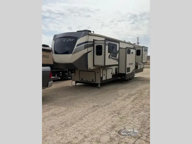 2021 Forest River RV Sandpiper 391FLRB - Photo 3