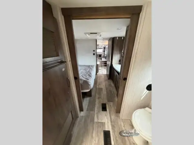 2021 Forest River RV Sandpiper 391FLRB - Photo 14