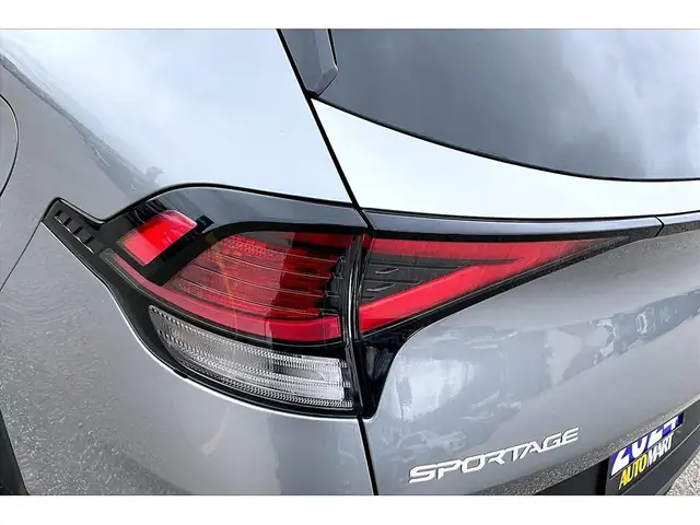 2024 Kia Sportage AWD | LEATHER | BLIND SPOT | CAMERA | - Photo 9