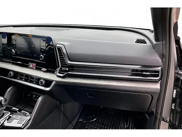 2024 Kia Sportage AWD | LEATHER | BLIND SPOT | CAMERA | - Photo 18