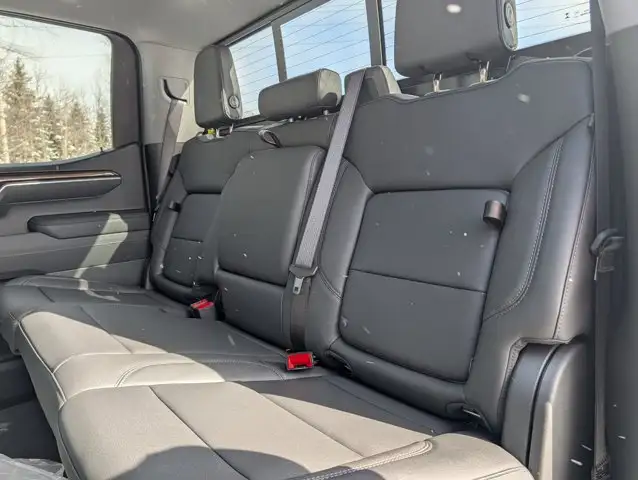 2026 Chevrolet Silverado 1500 RST- Trailering Pkg - Convenience - Photo 32