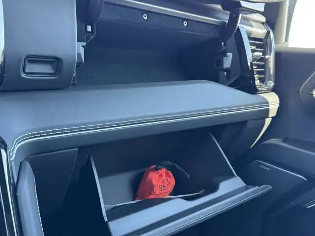 2026 GMC Sierra 1500 AT4- Technology Pkg - Power Sunroof - Photo 43