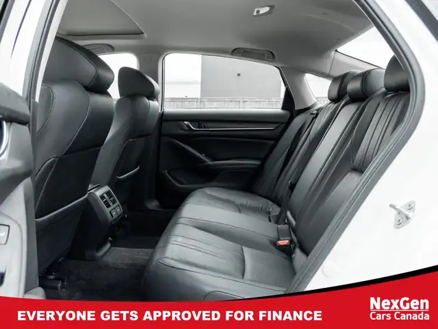 2021 Honda Accord Sedan EX-L / LEATHER/ SUNROOF - Photo 21