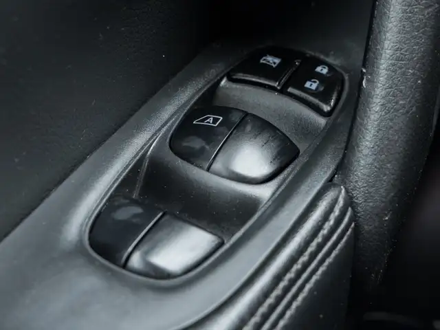 2020 Nissan Rogue SV ALLWHEEL DRIVE/ PANORAMIC ROOF/ BAKCUP CAME - Photo 13