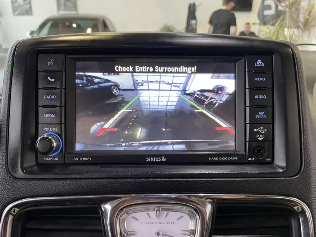 2016 Chrysler Town & Country Limitée - Photo 24