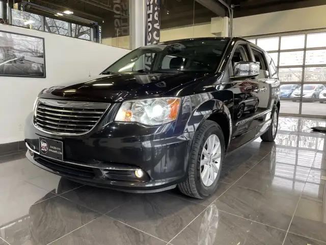 2016 Chrysler Town & Country Limitée - Photo 37