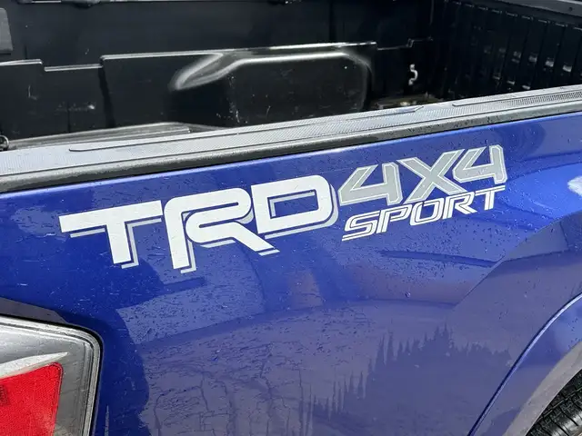 2023 Toyota Tacoma - Photo 10