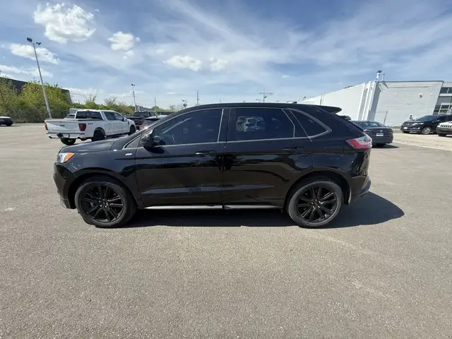 2022 Ford Edge ST Line - Photo 3