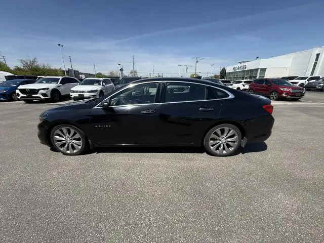 2017 Chevrolet Malibu Premier - Photo 3