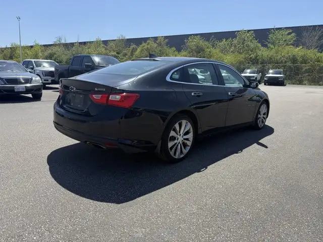 2017 Chevrolet Malibu Premier - Photo 6