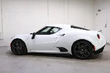 2015 Alfa Romeo 4C | LOW MILEAGE | RED LEATHER SEATS - Photo 3