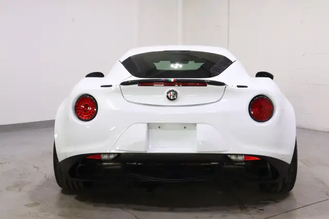 2015 Alfa Romeo 4C | LOW MILEAGE | RED LEATHER SEATS - Photo 5