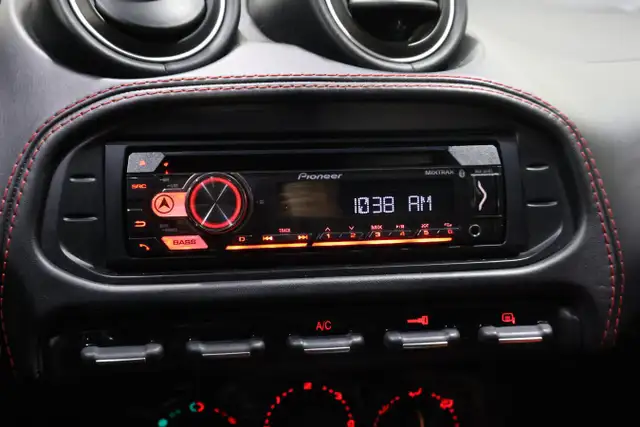 2015 Alfa Romeo 4C | LOW MILEAGE | RED LEATHER SEATS - Photo 18