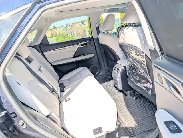 2021 Lexus RX 350 Executive Package AWD | Sun-roof! | Lane-assis - Photo 15