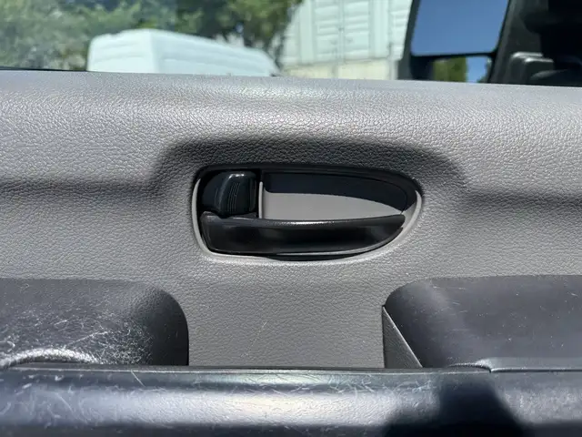 2013 Nissan NV3500 V6 High Roof Service Van - Photo 19
