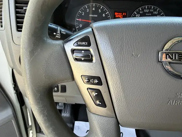 2013 Nissan NV3500 V6 High Roof Service Van - Photo 26