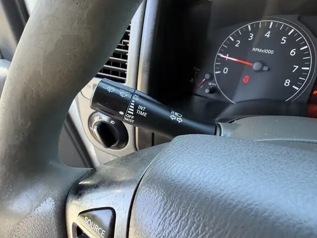 2013 Nissan NV3500 V6 High Roof Service Van - Photo 28