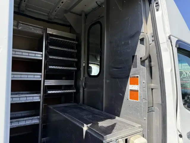2013 Nissan NV3500 V6 High Roof Service Van - Photo 39