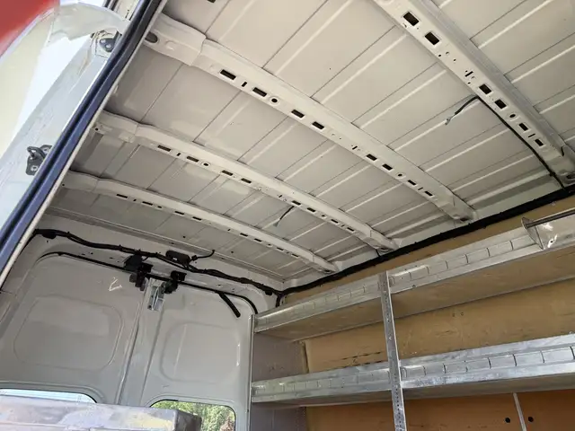 2013 Nissan NV3500 V6 High Roof Service Van - Photo 42