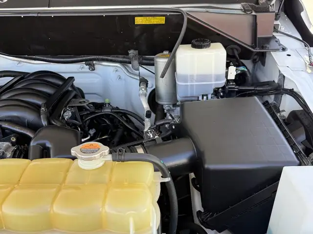 2013 Nissan NV3500 V6 High Roof Service Van - Photo 53