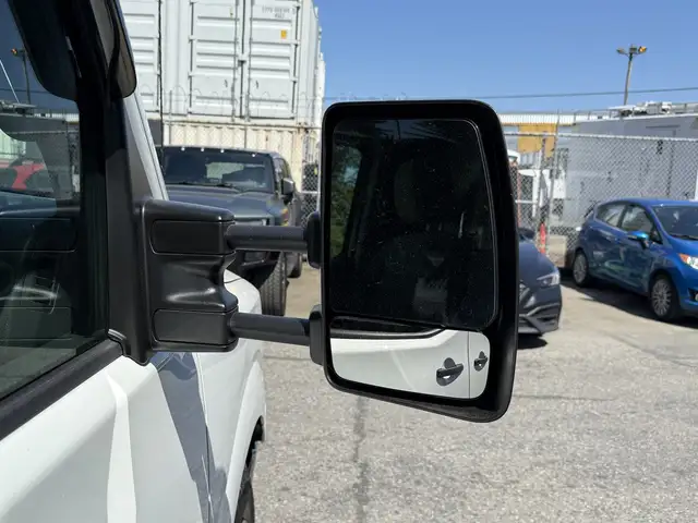 2013 Nissan NV3500 V6 High Roof Service Van - Photo 66