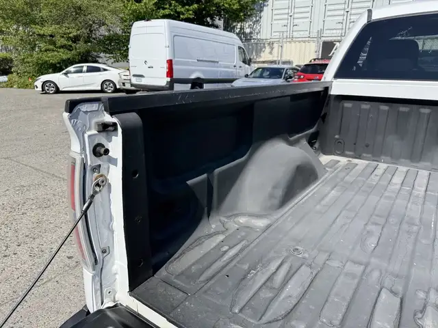 2014 Ford F-150 Regular Cab 6.5 Foot Box Pickup - Photo 14