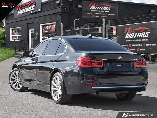 2017 BMW 3-Series 320i xDrive Sedan | NO ACCIDENTS - Photo 4