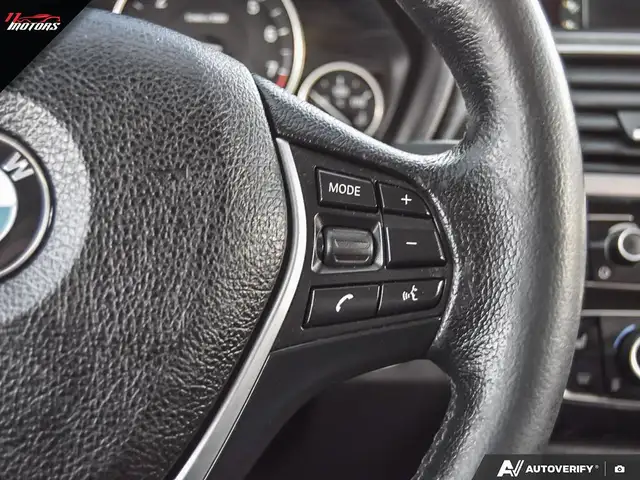 2017 BMW 3-Series 320i xDrive Sedan | NO ACCIDENTS - Photo 18