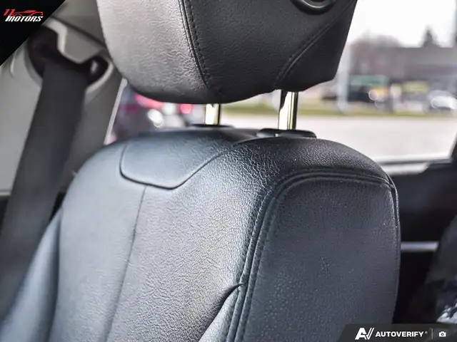 2017 BMW 3-Series 320i xDrive Sedan | NO ACCIDENTS - Photo 23
