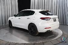 2023 Maserati Levante - Photo 3