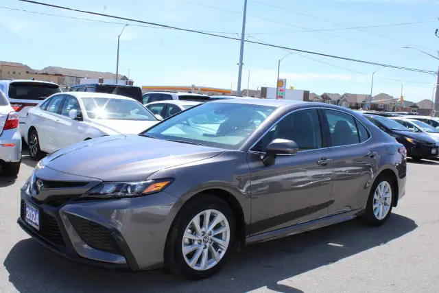 2024 Toyota Camry SE Auto - Photo 5