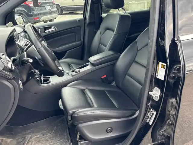 2018 MERCEDES-BENZ B-CLASS B 250 SPORT 4MATIC | CLEAN CARFAX - Photo 11