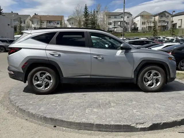 2022 Hyundai Tucson Preferred | No Accidents | BlueLink - Photo 4