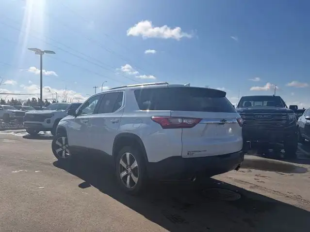 2019 Chevrolet Traverse LT True North Edition 3.6L 7 Passenger - Photo 4