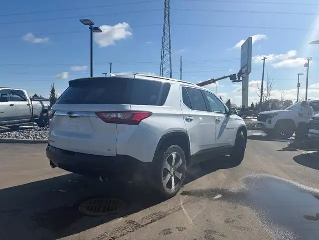 2019 Chevrolet Traverse LT True North Edition 3.6L 7 Passenger - Photo 5
