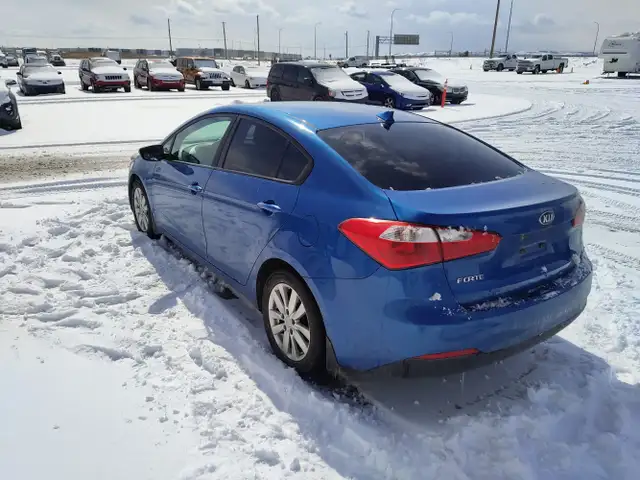 2015 Kia Forte - Photo 3