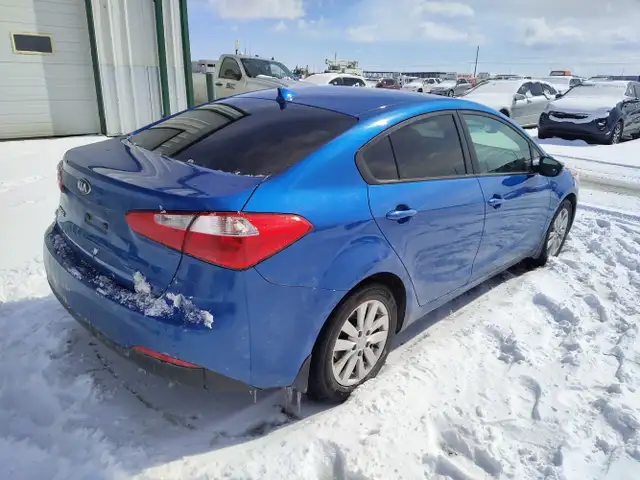 2015 Kia Forte - Photo 4