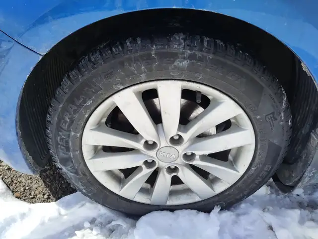 2015 Kia Forte - Photo 9