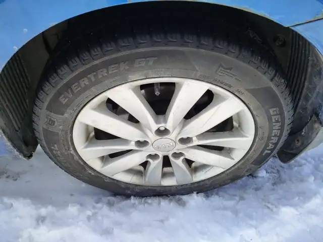 2015 Kia Forte - Photo 10
