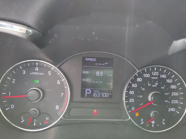 2015 Kia Forte - Photo 22