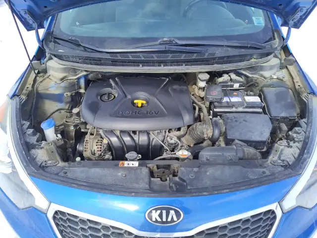 2015 Kia Forte - Photo 23