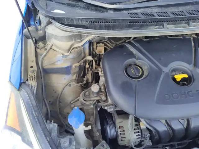 2015 Kia Forte - Photo 24