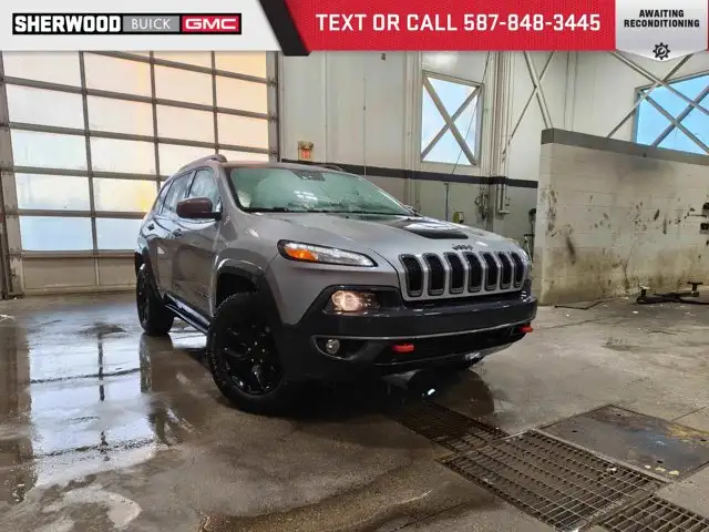 2016 Jeep Cherokee Trailhawk V6 4X4 | | Sunroof