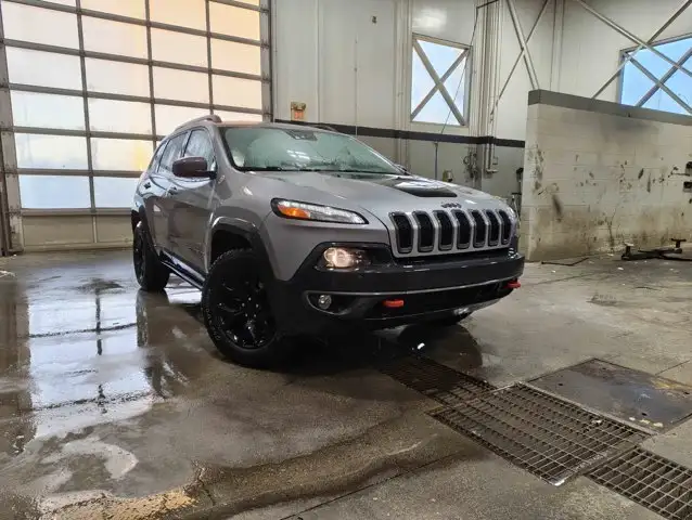 2016 Jeep Cherokee Trailhawk V6 4X4 | | Sunroof - Photo 2