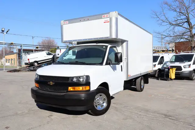Chevrolet Express Cargo 3500 CUBE 14 PIEDS  DECK AVANT / ROUE SI - Photo 5